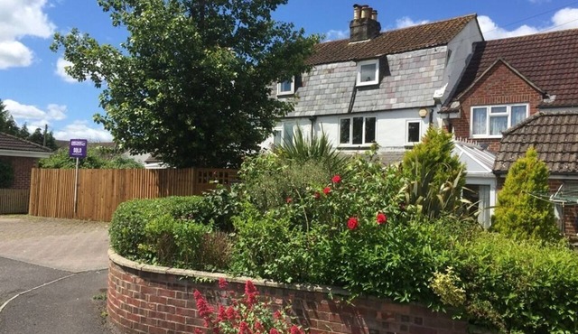 Cottage-Private Bathroom