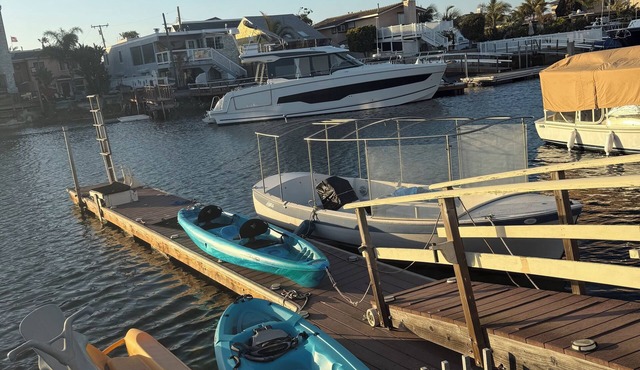 Cottage Retreat, Boater & Kayaking Bliss w/Boat Slip
