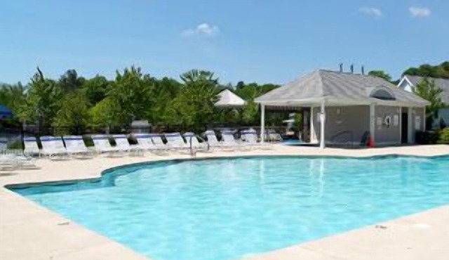 Cottage retreat in "The County" near top-notch wineries and sandy beaches!nn