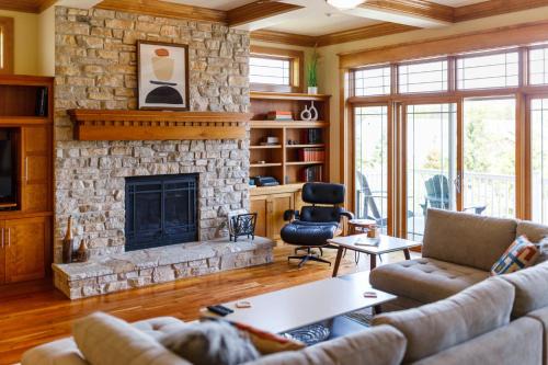 Cottage Row Retreat by Simple Life Rentals