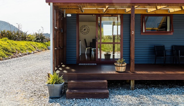 Cottage Rua offers spectacular mountain views right from the patio