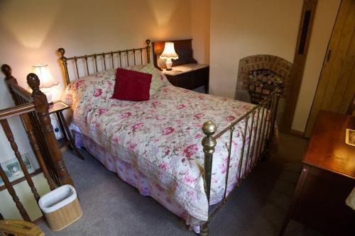 Cottage - Sleeps 2 - Garden - Parking