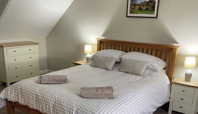 Cottage - Sleeps 4 - Pets Ok - Garden -Parking