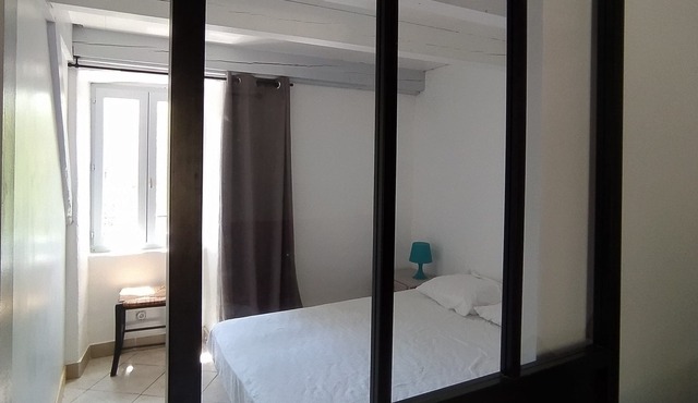 Cottage sleeps 8 with swimming pool in southern Ardèche