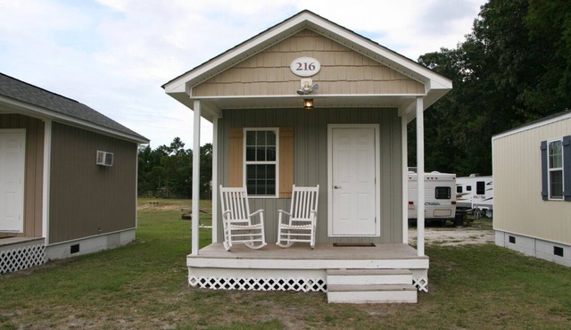 Cottage Studio 216*