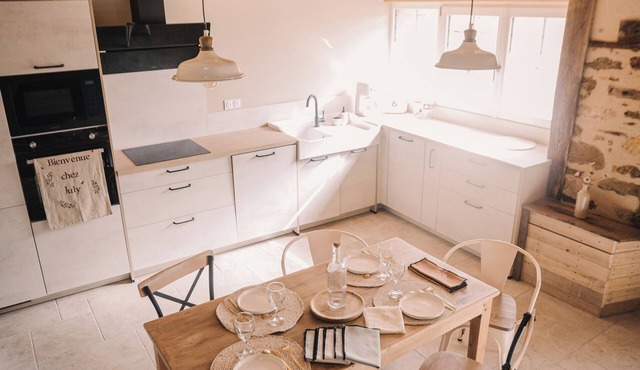 Cottage-style country house