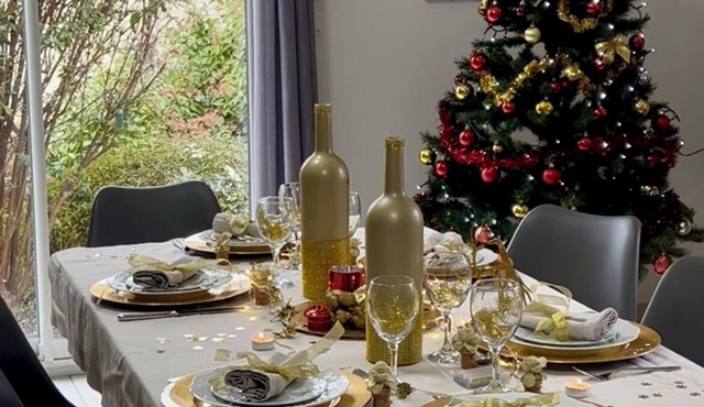 Cottage, swimming pool, enclosed garden, quiet location for families, Pets welcome