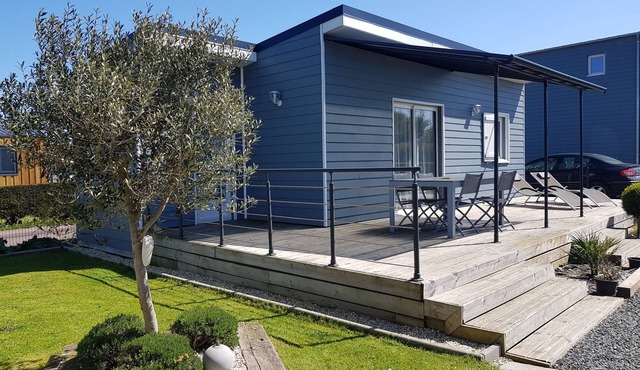 Cottage sword beach D DAY Landing Normandy 800 meters from the sea