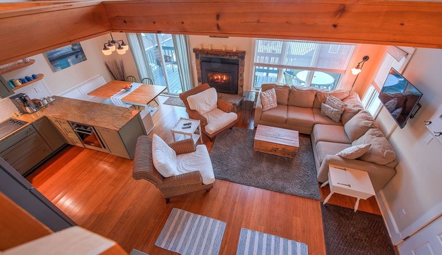 Cottage-themed 3BR getaway at Giants Ridge