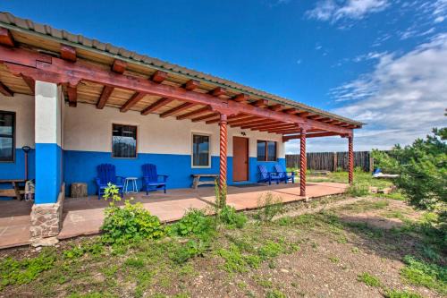 Cottage w/Patio & Grill - 25 Min to Taos Valley!