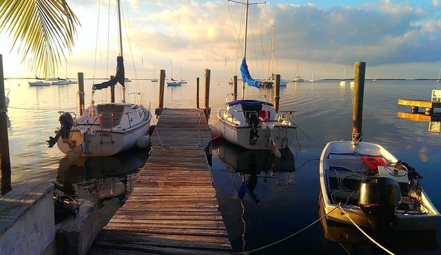 Cottage w/Private Yard, Free Kayaks, Boats, Etc