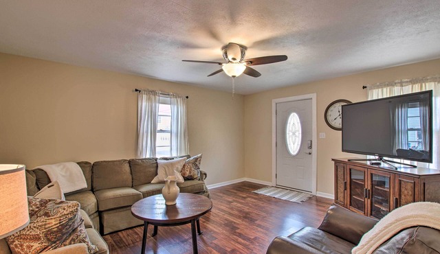 Cottage w/Yard, Walk to Historic Attractions