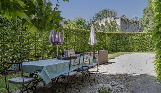 Cottage WISTERIA 8 pers in the grounds of a Gascon château