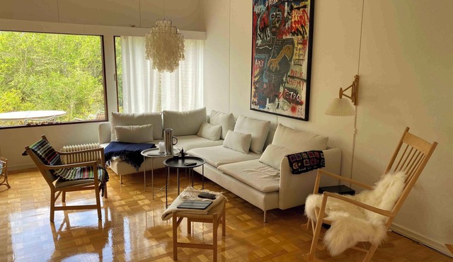 Cottage with 400 m to the water and the marina.