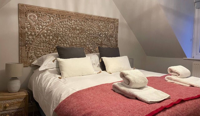 Cottage With Beautiful Garden, 7 Mins From Henley-on-thames