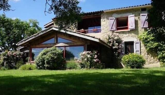 Cottage with Jacuzzi, Le Pommier,. View of nature and the Pyrenees. Swimming pool, Mirepoix
