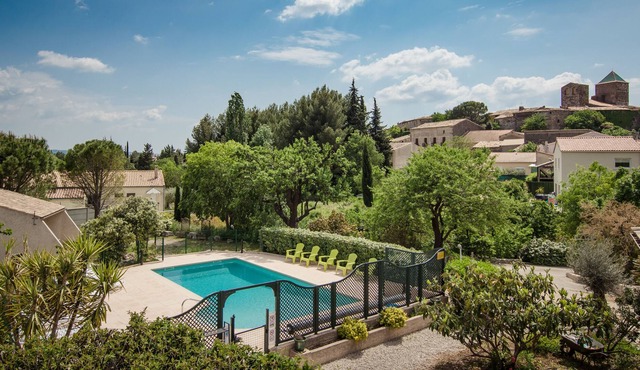 Cottage with swimming pool at the foot of the Herault gorges, superb canyon