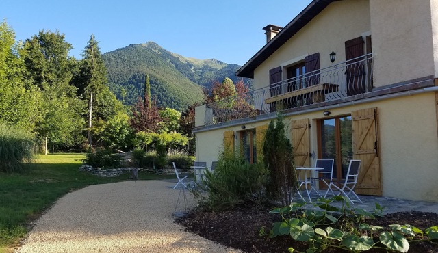 cottage with heated pool and covered in the Pyrenees