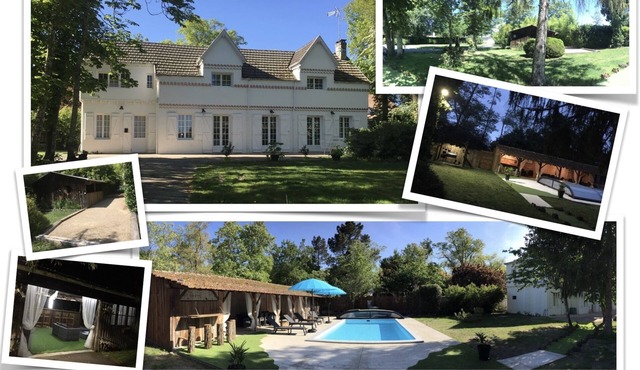 Cottage with heated pool in a 2700 m2 park