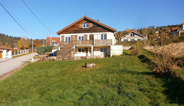 Cottage with magnificent view of the Lake in Gérardmer, 8 people