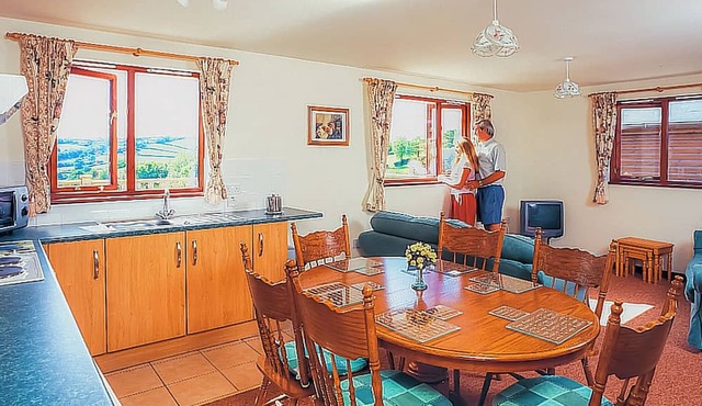 Cottage with one double and two twin.