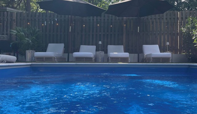 cottage with pool and hot tub in Dewey-inquire about long-term off-season rental