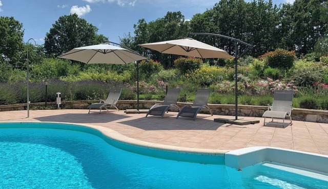 Cottage with private pool in south-west France