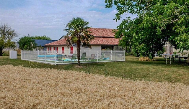 Cottage with private pool - 4 guests