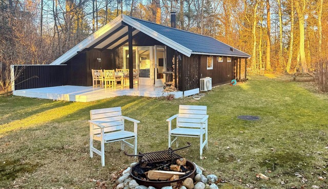 Cottage with sauna near Tisvilde Hegn
