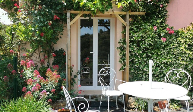 Cottage with view of nature near Gorges de Galamus