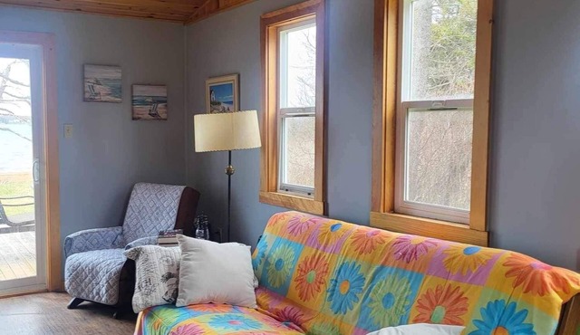 Cottage with Water view