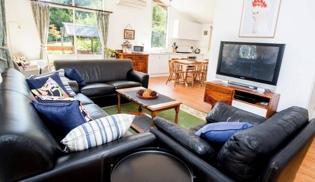 Cottage-Yarra Valley-10 Acres-Breakfast Inc-15 Mins From Healesville & Warburton