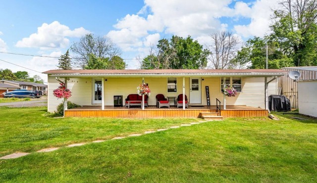 Cottages at Penny's CovenThe Sunshine Nook - Cottage #4