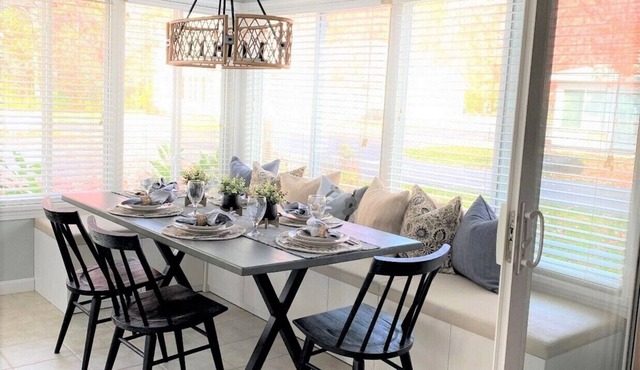 Cottages at Summer Village, fully furnished cottage, Wi-fi, heated pools, hot tub