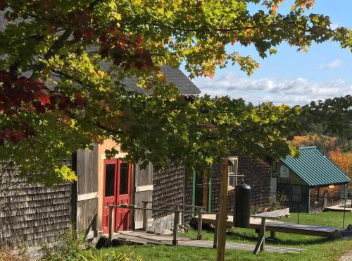 Cottages at the Surry Barn