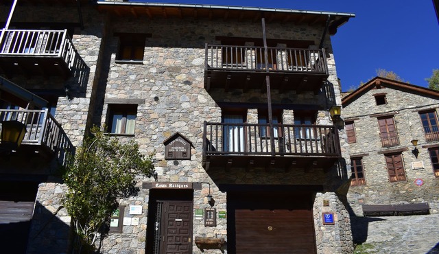 COTTAGES CASES ARTIGUES