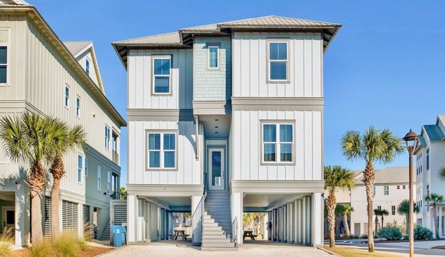 Cottages of Romar 11 | Guest Favorite! Room for everyone!