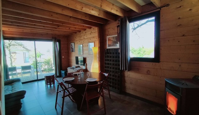 Cottages to Orient - Champagne Chalet