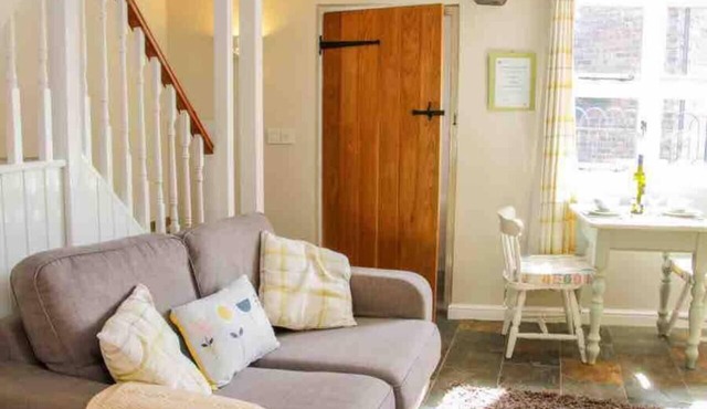 CottageSleeps2-Fireplace-ValleyView-Patio-Garden