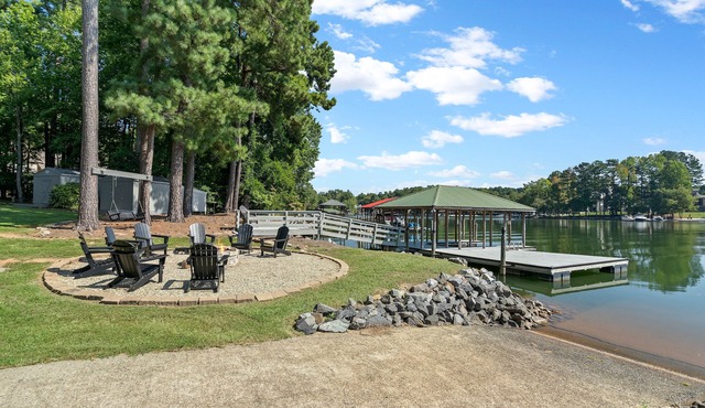 CottageVacations4u "All Decked Out" Lakefront- - swim platform-boat house-boat ramp-