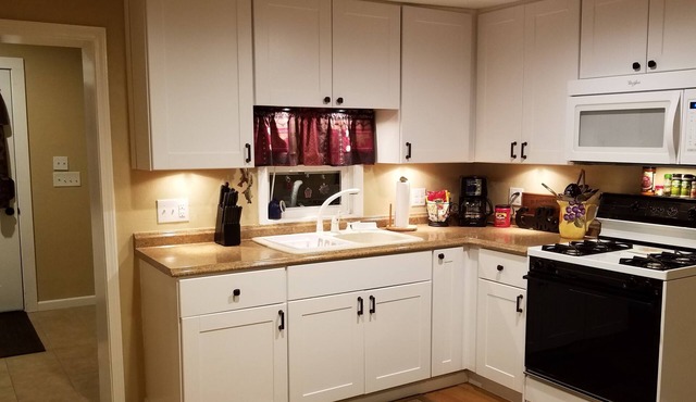 Cotter Rock Cottage, Historic Cotter AR. Near River "Trout Capital USA"