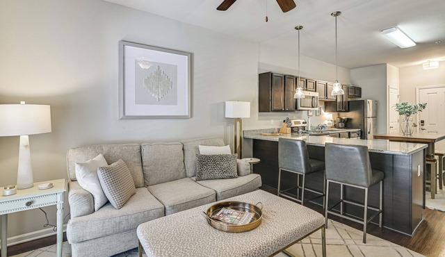 Cotton District Condo: Walkable Spot for Game Day!