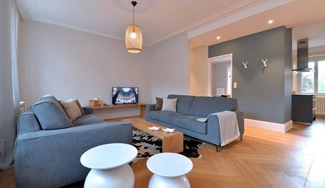 Cotton. Enjoy a comfortable and spacious apartment for 8 people.