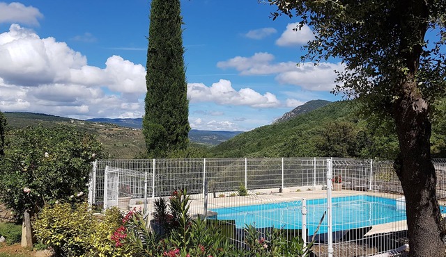 Couiza Gîte du Berger Paris, recent, modern and air-conditioned in a small farmhouse