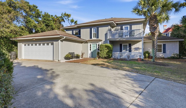 Couldn't Be Better Spacious ocean front 5 bedroom home in DeBordieu Colony!