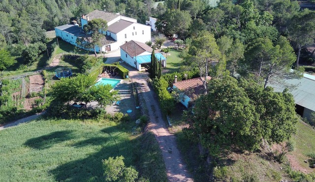 Country House 'Set Rengs 2' with Lake View, Shared Pool and Wi-Fi