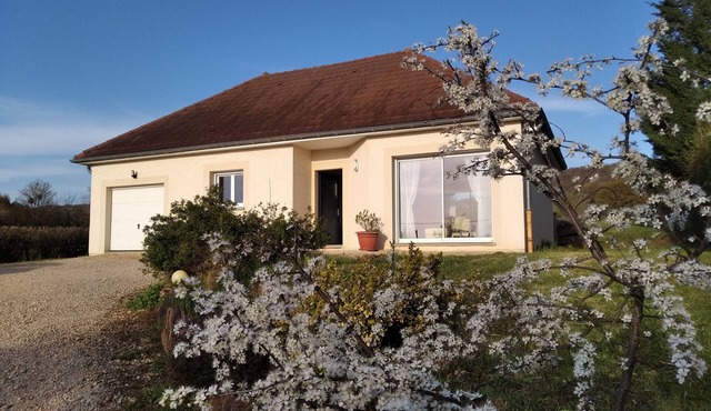 Country house for 2 people (many hiking trails)