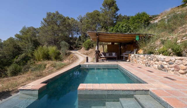 Country House 'La Isla Verde' with Mountain View, Private Pool and Wi-Fi
