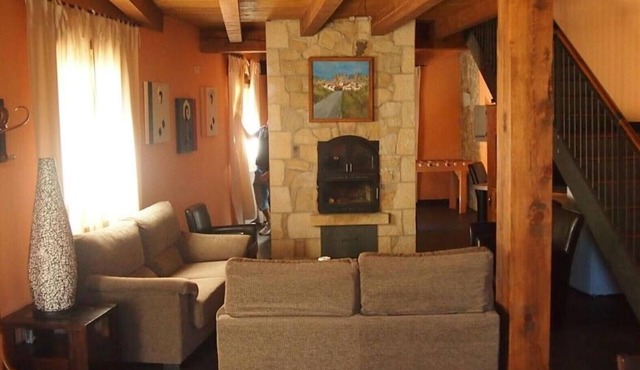 Country House 'Los Barruecos' with Mountain View, Shared Terrace and Wi-Fi