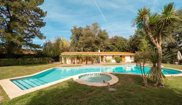 Country House "Can Mariné" with Mountain View, Private Pool & Wi-Fi